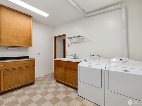 1515 NE 106th Street, Seattle WA 98125