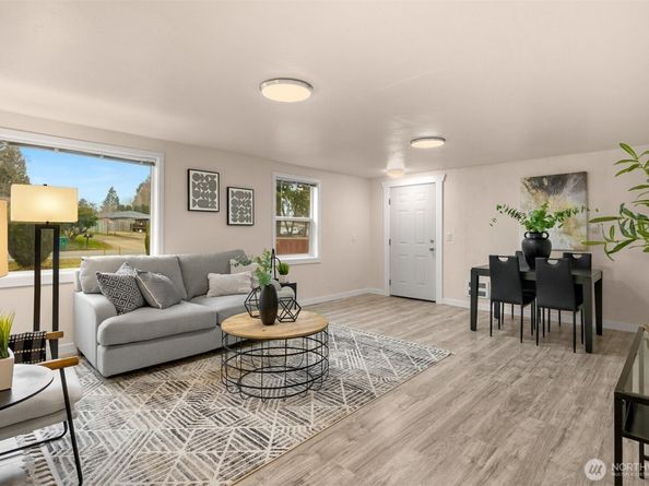 18006 116th Ave SE, Renton WA 98058