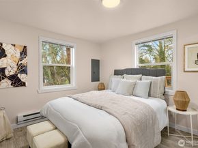 18006 116th Ave SE, Renton WA 98058