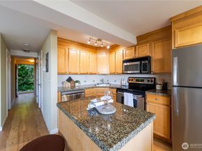 1525 Taylor Avenue N 505, Seattle WA 98109