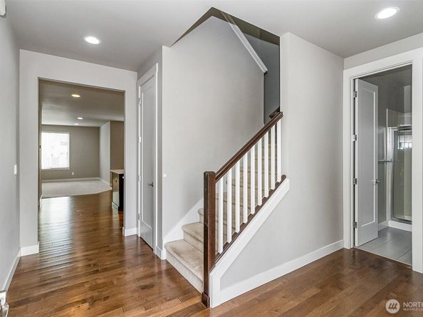 8312 8th Place SE, Lake Stevens WA 98258