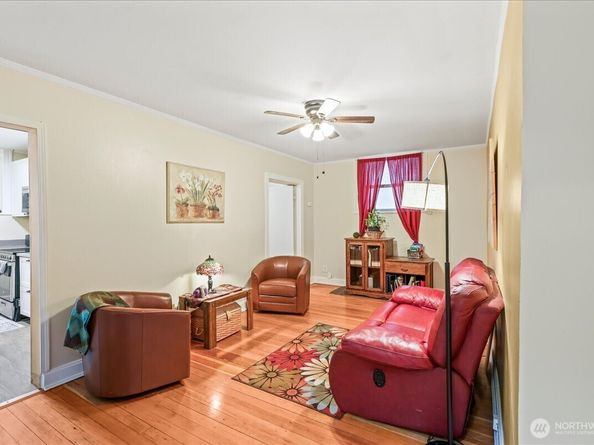 7 Harrison Street 5, Seattle WA 98109