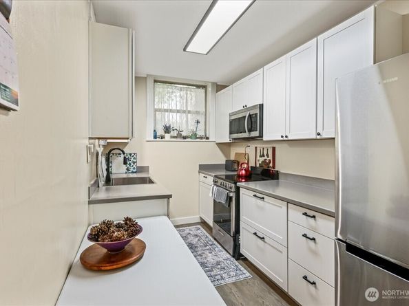 7 Harrison Street 5, Seattle WA 98109