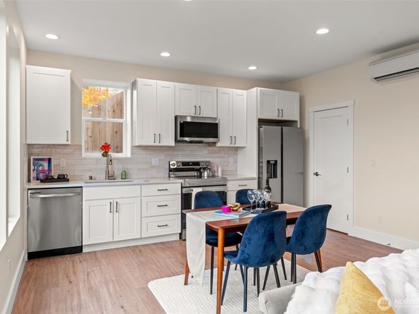 8610 37th Avenue S, Seattle WA 98118