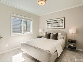 1240 4th Street W, Kirkland WA 98033