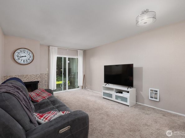 33006 17th Place S A104, Federal Way WA 98003