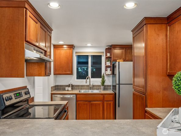 7811 218th Street SW 31, Edmonds WA 98026