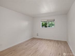 7811 218th Street SW 31, Edmonds WA 98026