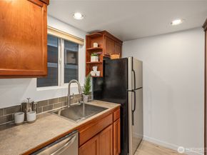 7811 218th Street SW 31, Edmonds WA 98026