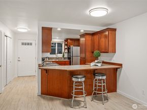 7811 218th Street SW 31, Edmonds WA 98026