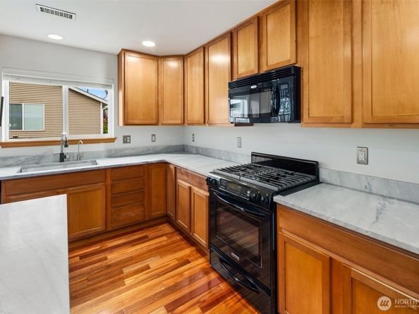 2415 103rd Drive SE, Lake Stevens WA 98258