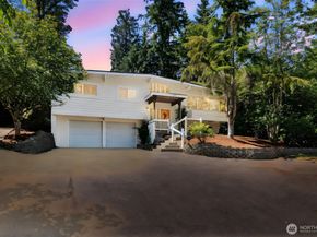 14627 SE Newport Way, Bellevue WA 98006