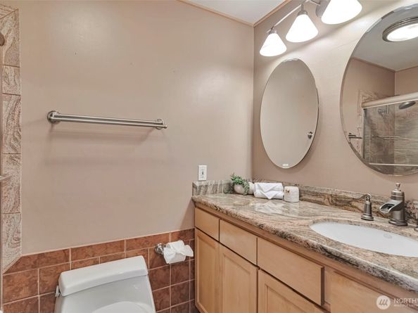 14627 SE Newport Way, Bellevue WA 98006