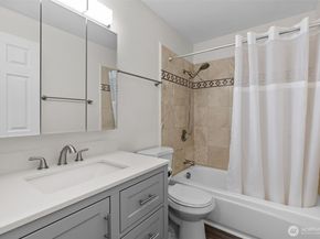15152 65th Avenue S 818, Tukwila WA 98188