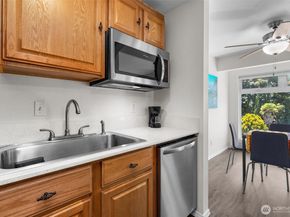 15152 65th Avenue S 818, Tukwila WA 98188
