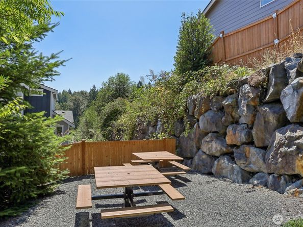 18901 12th Place W H2, Lynnwood WA 98036