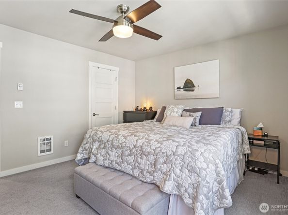 18901 12th Place W H2, Lynnwood WA 98036