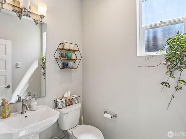 18901 12th Place W H2, Lynnwood WA 98036