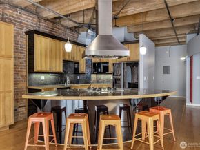 210 3rd Avenue S 3C, Seattle WA 98104