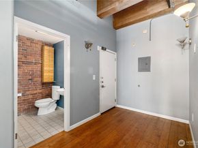 210 3rd Avenue S 3C, Seattle WA 98104