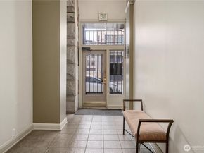 210 3rd Avenue S 3C, Seattle WA 98104