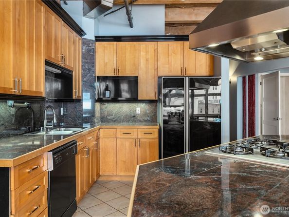 210 3rd Avenue S 3C, Seattle WA 98104