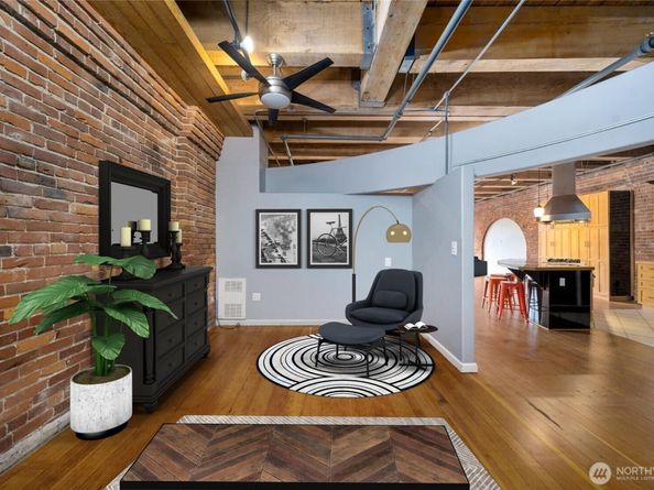 210 3rd Avenue S 3C, Seattle WA 98104