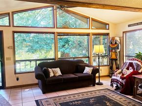 17017 10th Avenue NE, Shoreline WA 98155