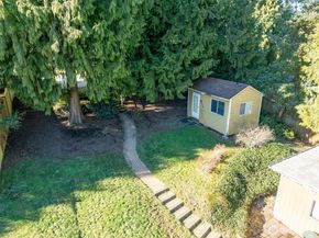 17017 10th Avenue NE, Shoreline WA 98155