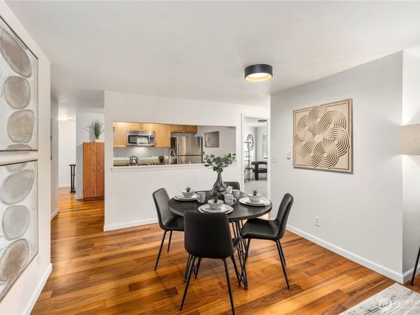 3045 20th Avenue W 210, Seattle WA 98199
