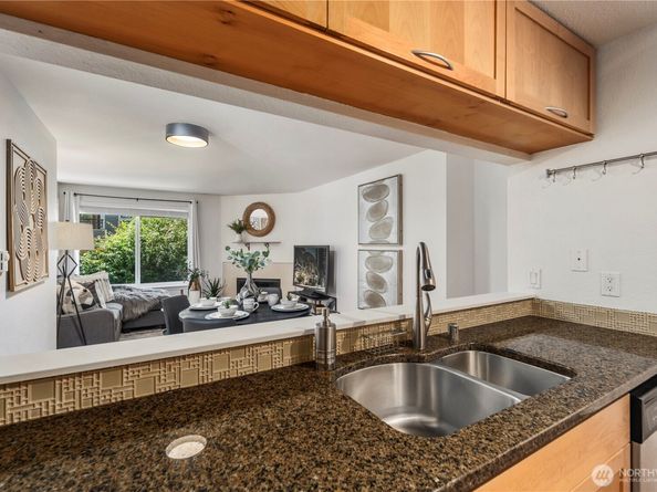 3045 20th Avenue W 210, Seattle WA 98199