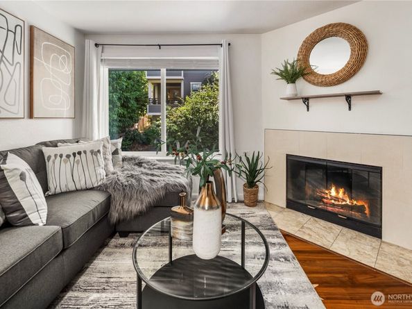 3045 20th Avenue W 210, Seattle WA 98199