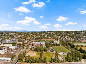 3045 20th Avenue W 210, Seattle WA 98199