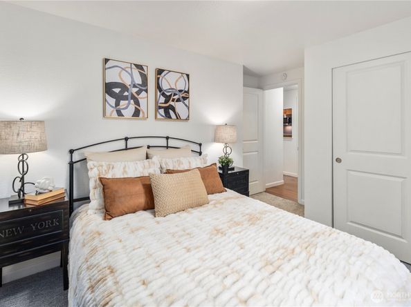 3045 20th Avenue W 210, Seattle WA 98199