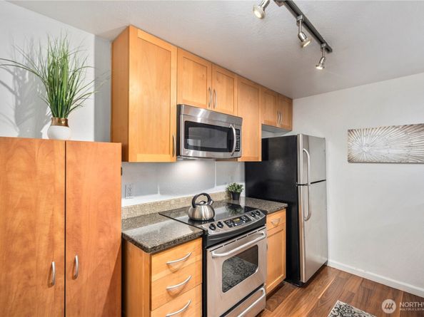 3045 20th Avenue W 210, Seattle WA 98199