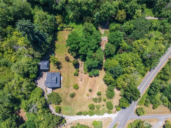 16832 McIntyre Road SW, Vashon WA 98070