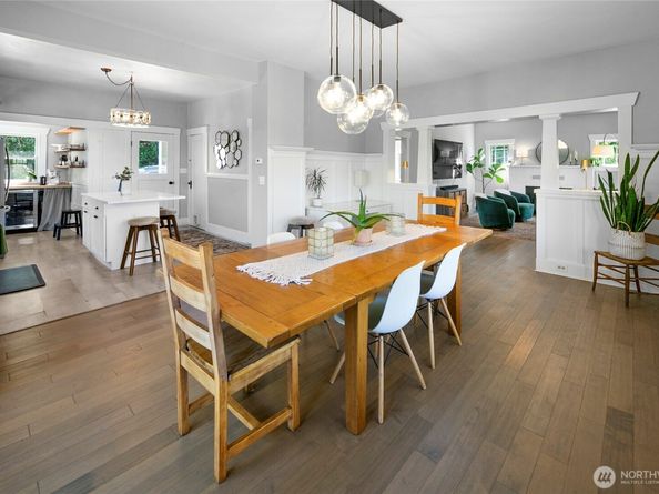 16832 McIntyre Road SW, Vashon WA 98070