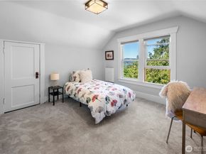 16832 McIntyre Road SW, Vashon WA 98070