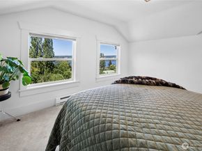 16832 McIntyre Road SW, Vashon WA 98070