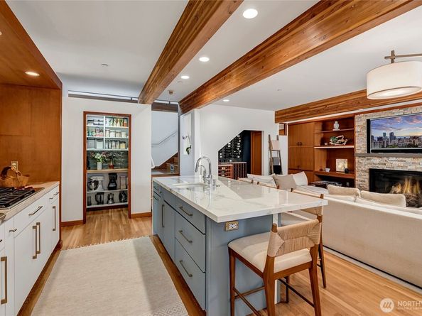 7236 Holly Hill Drive, Mercer Island WA 98040
