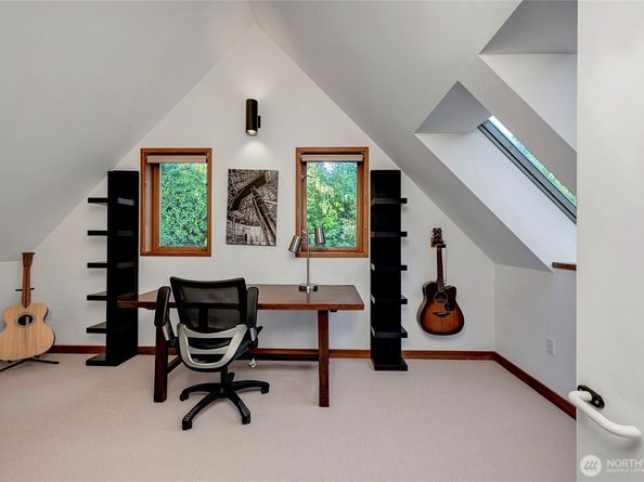7236 Holly Hill Drive, Mercer Island WA 98040