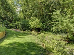 7236 Holly Hill Drive, Mercer Island WA 98040