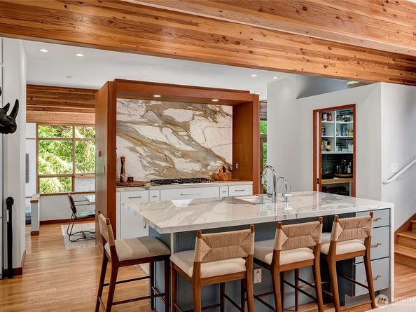 7236 Holly Hill Drive, Mercer Island WA 98040