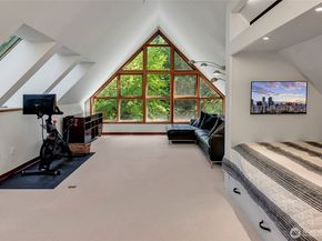 7236 Holly Hill Drive, Mercer Island WA 98040