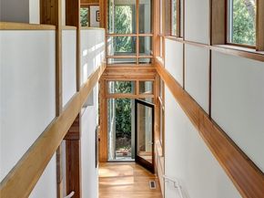 7236 Holly Hill Drive, Mercer Island WA 98040