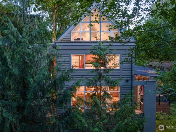 7236 Holly Hill Drive, Mercer Island WA 98040