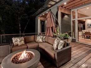 7236 Holly Hill Drive, Mercer Island WA 98040
