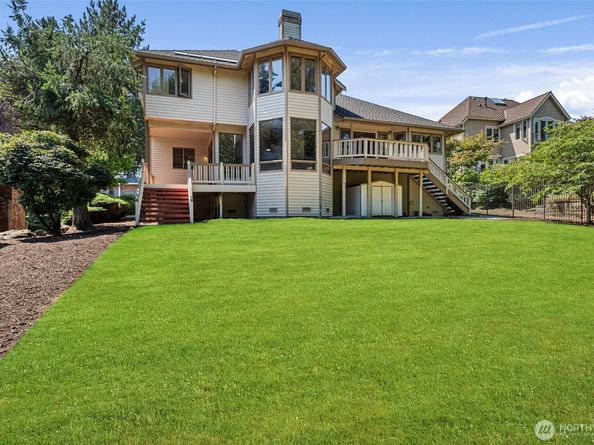 4916 162nd Court NE, Redmond WA 98052