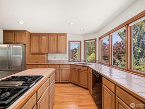 4916 162nd Court NE, Redmond WA 98052