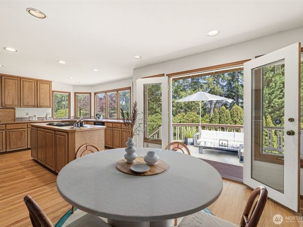 4916 162nd Court NE, Redmond WA 98052